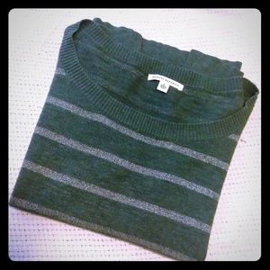 ☀️5 for $20☀️Fun Flowy BR Top